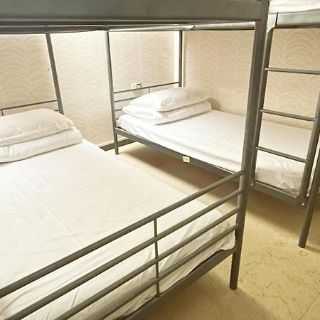 Single Inn- Kaohsiung Linsen Екстер'єр фото